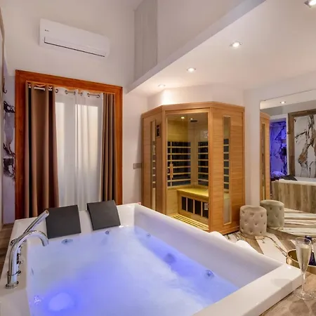 Sant'antonino Luxury 住宿加早餐酒店 4*